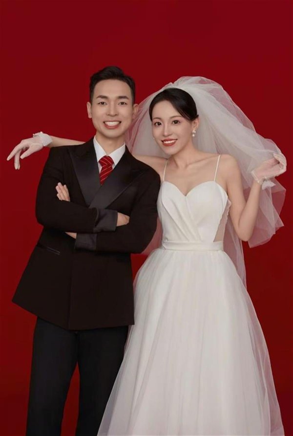 富才配资 不要彩礼不回嫁妆不办酒席，河北“95后”夫妻省下16.6万捐建实验室，收到三份“特别礼物”